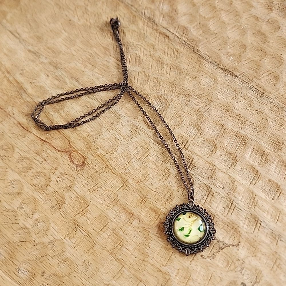 Antique Look Dome Covered Rose Picture Pendant Decorative Encased Necklace